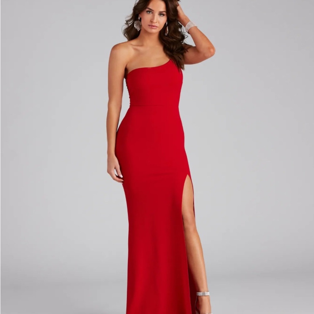 Windsor Red One Shoulder Gown